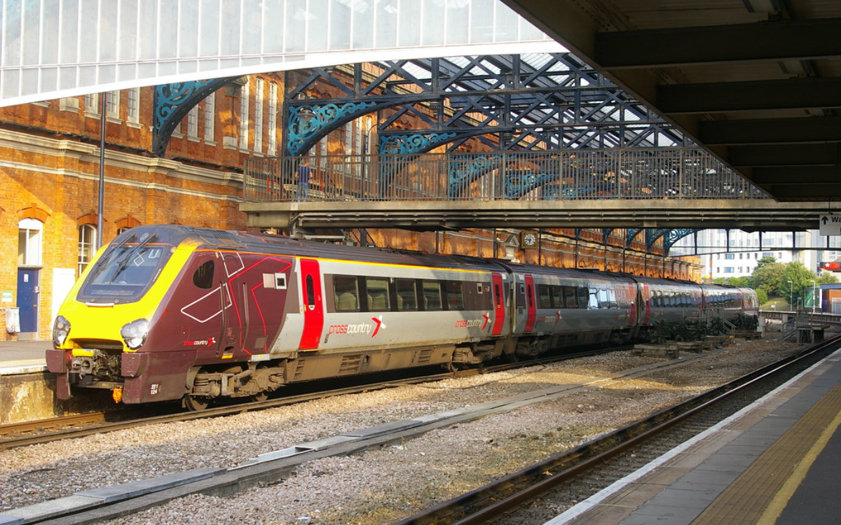 The Ultimate Guide to Cross Country Train Travel in the UK