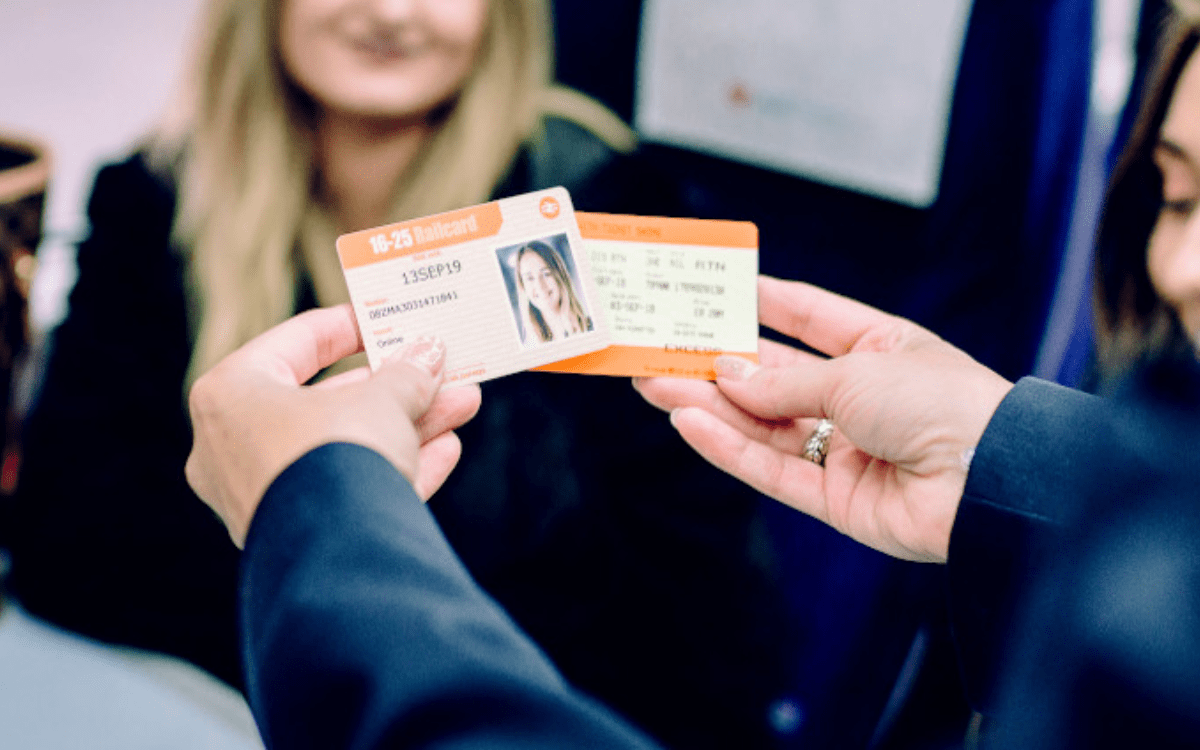 Student, Senior, or Family? A Guide to Choosing the Best Railcard for Your Needs