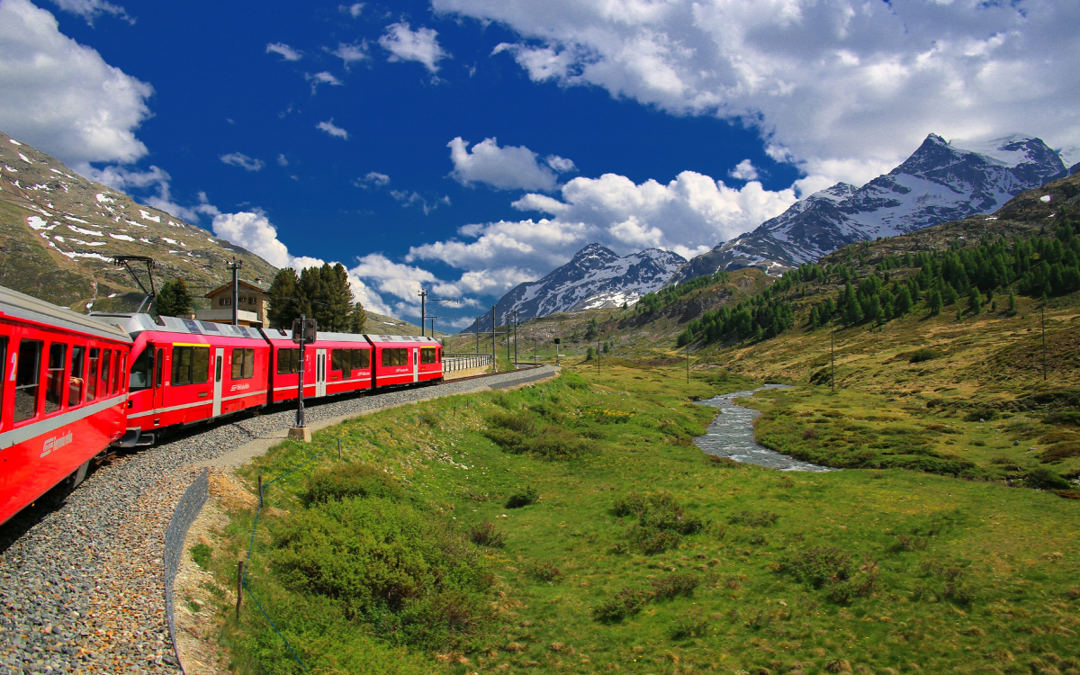 Easter Express: Top Train Destinations for a Memorable Easter Weekend